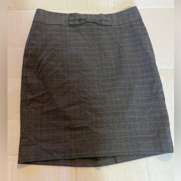 Loft Women’s Pencil Skirt Grey Size 2P - Picture 1 of 3